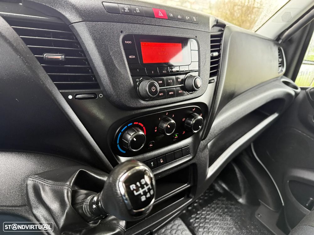 Iveco DAILY 35-140 PLATAFORMA ELEVATÓRIA - 20