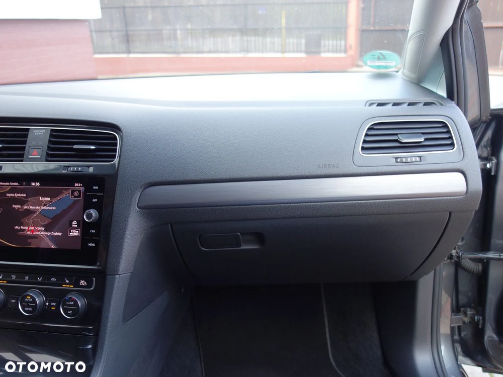 Volkswagen Golf 1.5 TSI ACT OPF Comfortline - 19