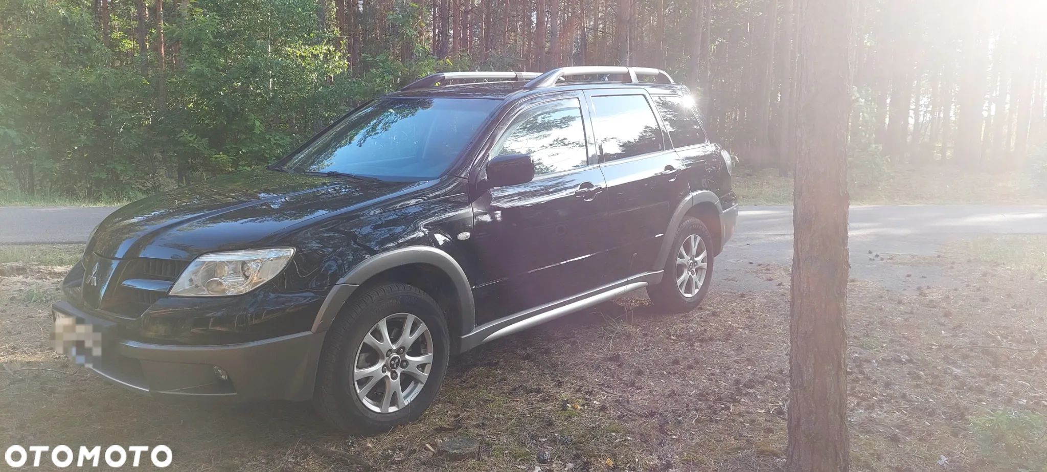 Mitsubishi Outlander 2.4 Intense (lea) - 1