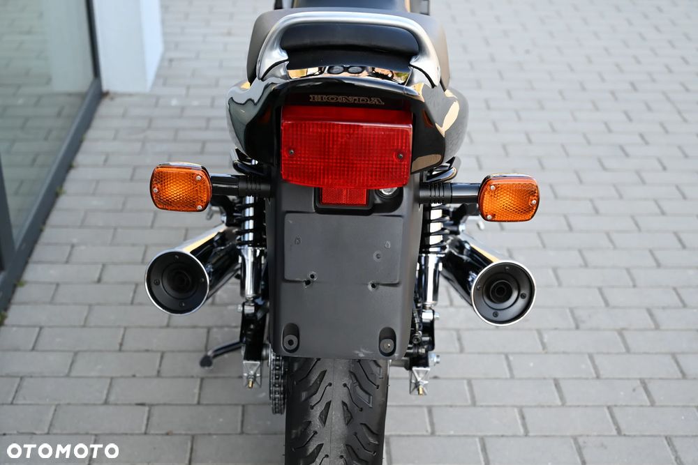 Honda CB - 8