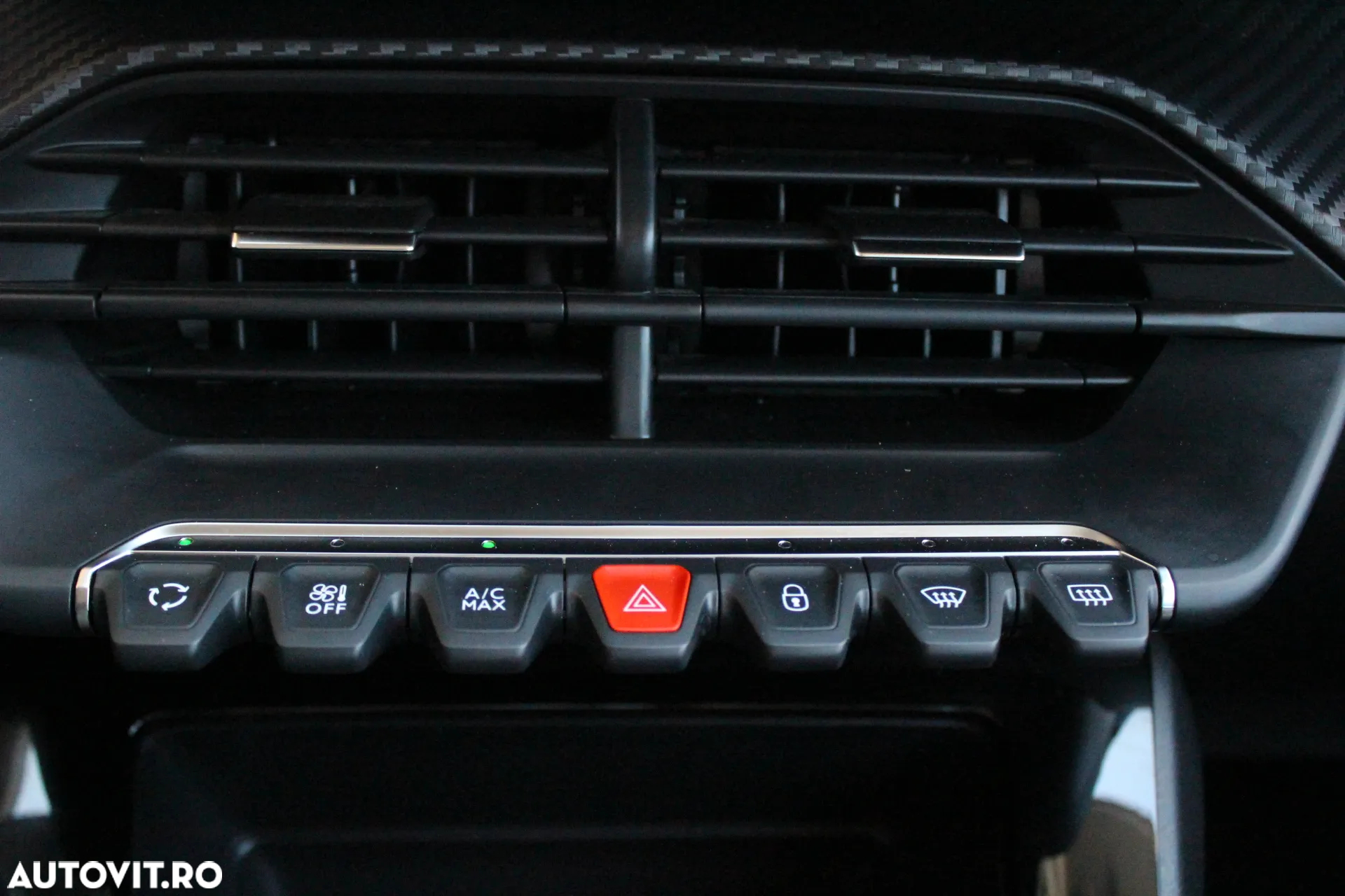 Peugeot 208 1.2L PureTech 75 S&S BVM5 Active - 7
