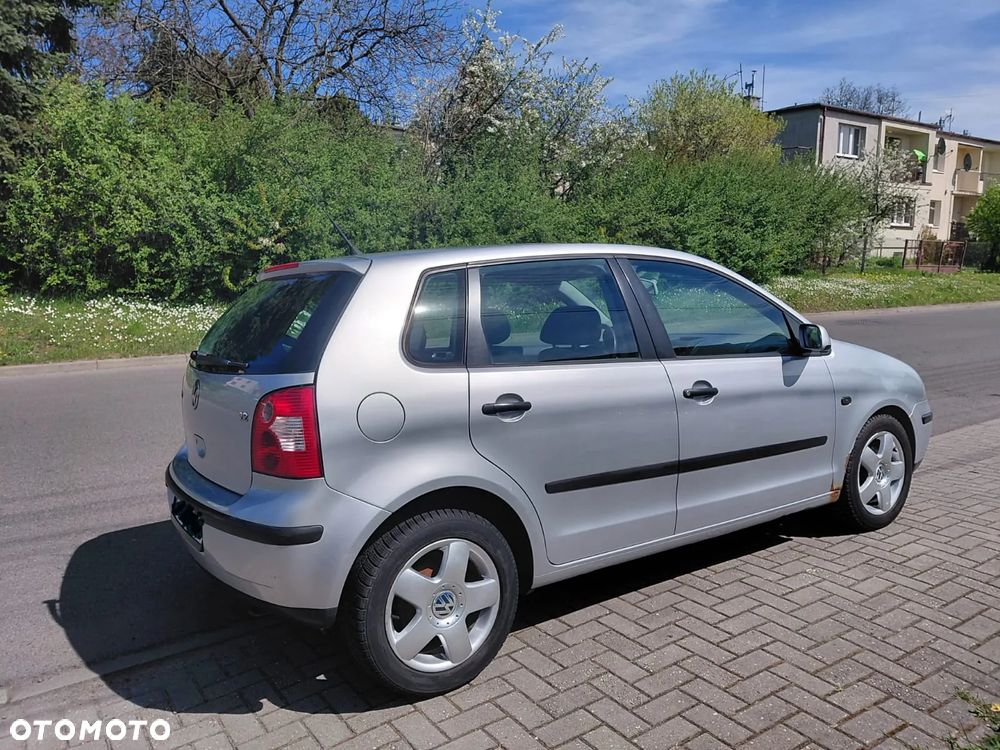 Volkswagen Polo 1.2 Comfortline - 2