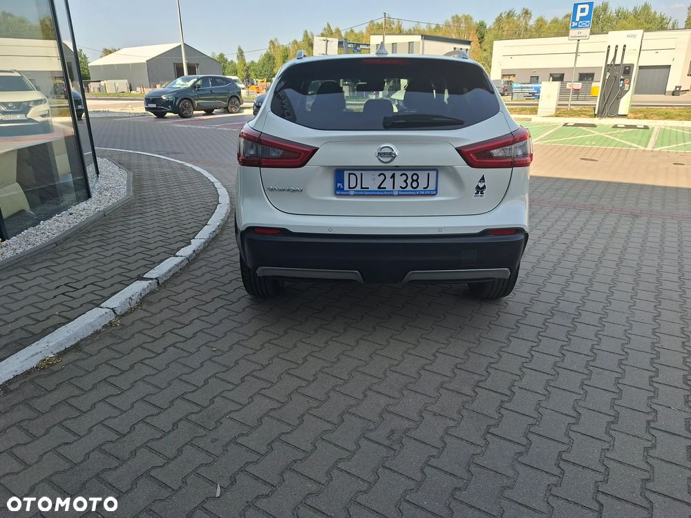 Nissan Qashqai 1.2 DIG-T Tekna EU6 - 17