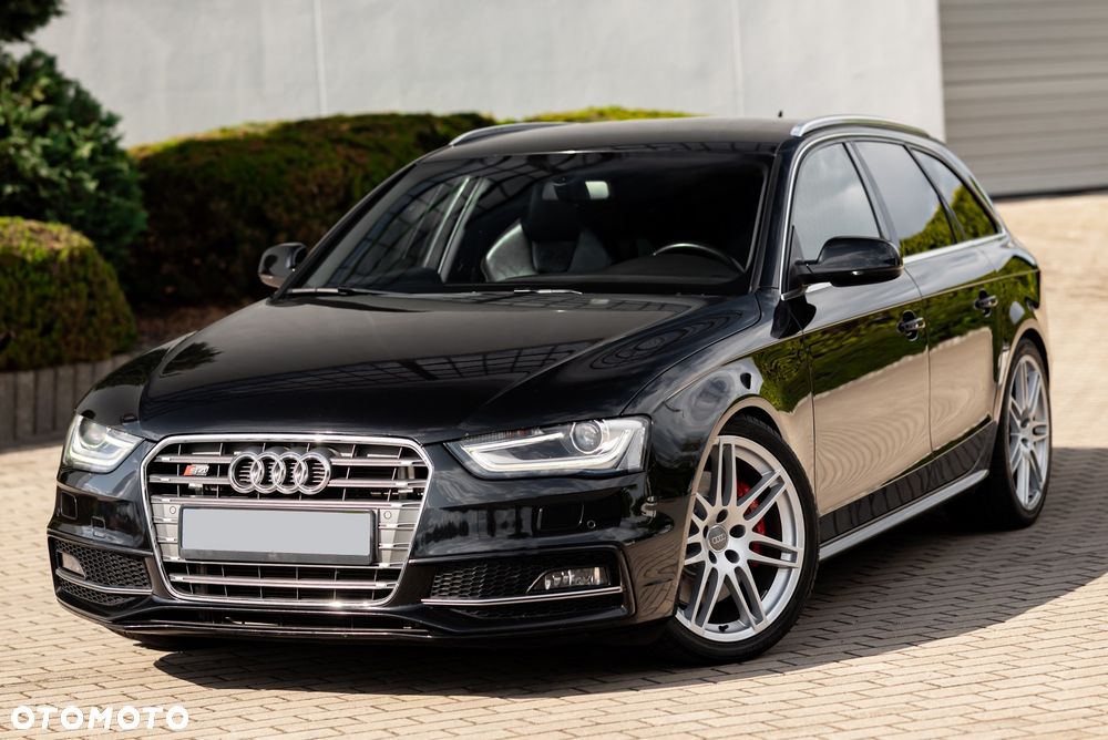 Audi S4 Avant S tronic - 1