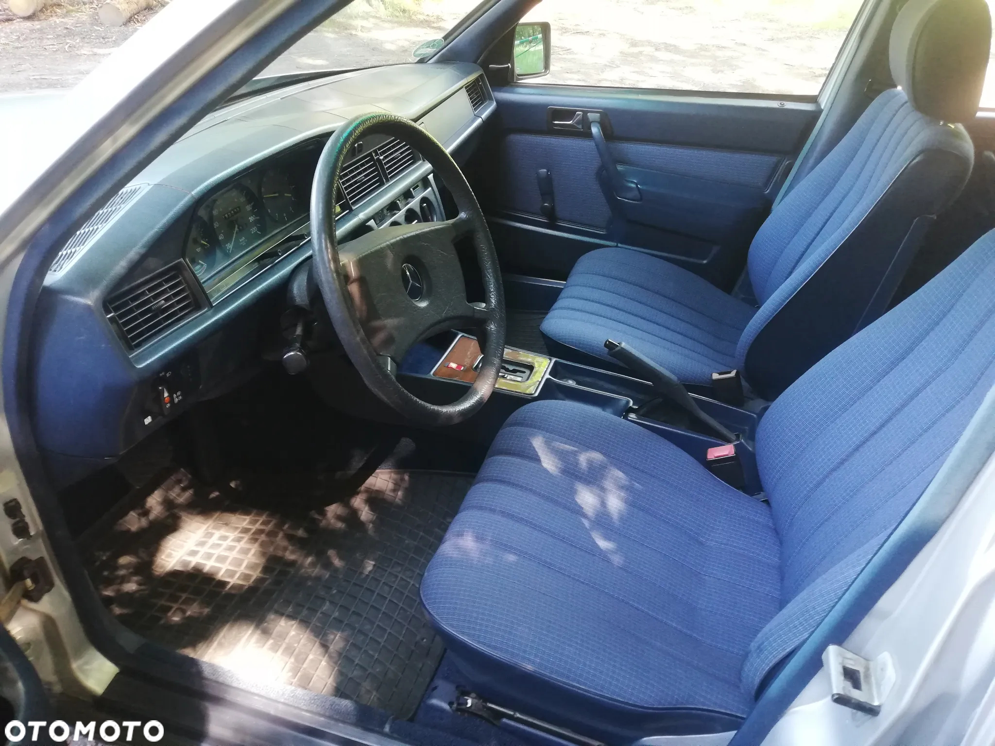 Mercedes-Benz W201 (190) - 20