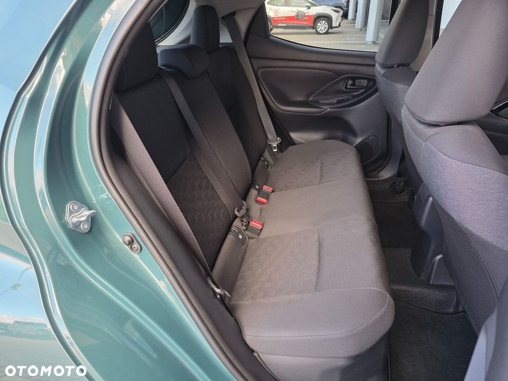 Toyota Yaris Hybrid 1.5 Style - 19