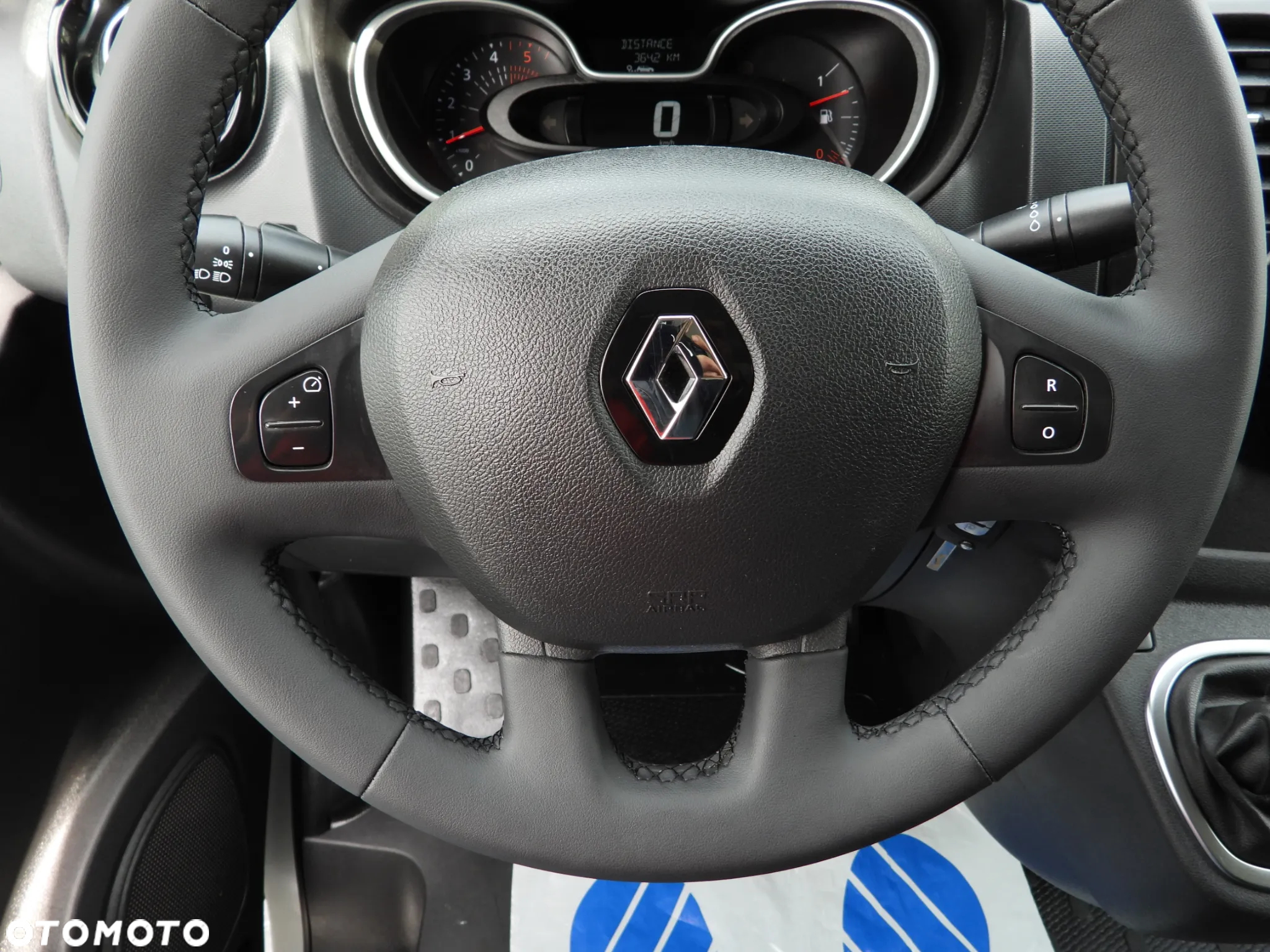 Renault TRAFIC  FURGON CHŁODNIA 0*C TEMPOMAT LEDY KLIMATYZACJA 120KM [ 895067 ] - 31