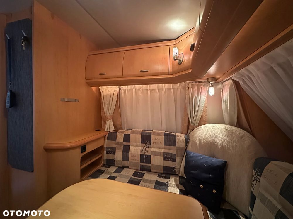 Hobby 460 UL z przedsionkiem Isabella i napędem. DMC 1400 KG !!! - 12