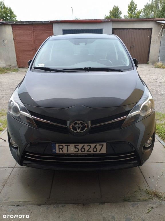 Toyota Verso 1.8 Premium EU6 - 1