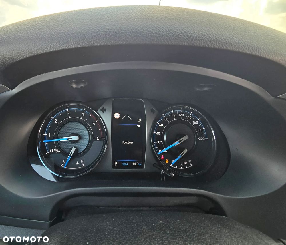 Toyota Hilux 2.8 D-4D Double Cab SR5 4x4 - 24