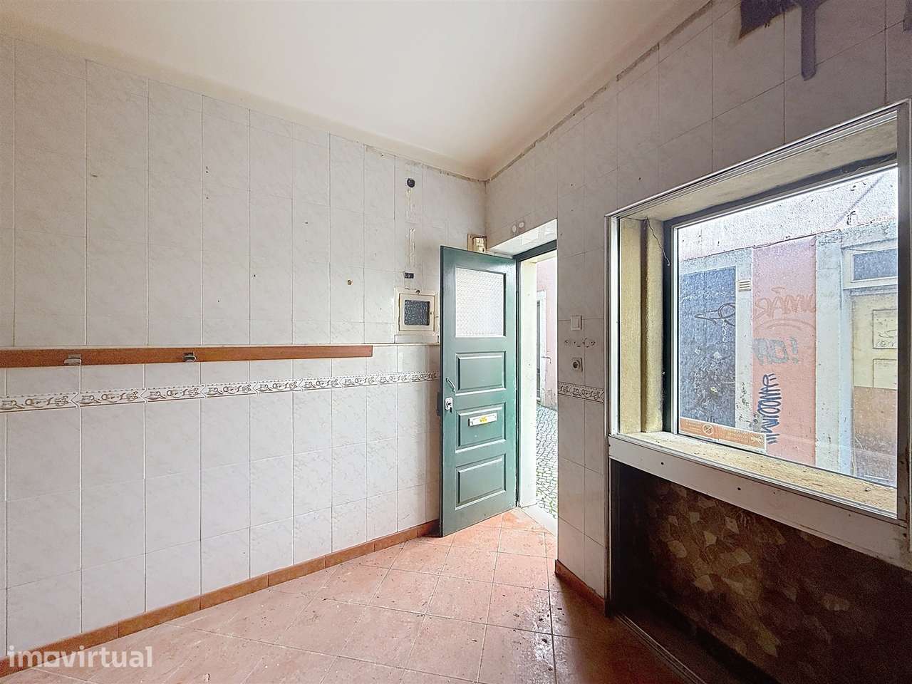 Comércio para conversão em habitação – Zona Histórica - Grande imagem: 2/14