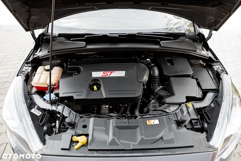 Ford Focus 2.0 TDCi ST - 39