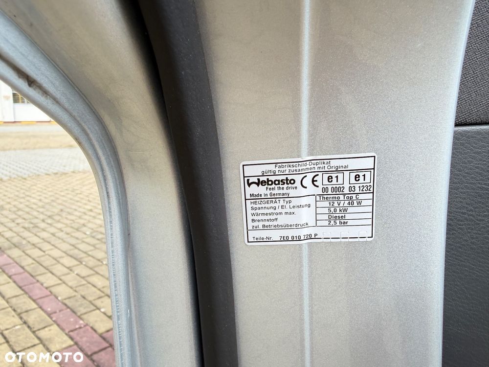 Volkswagen Multivan - 33