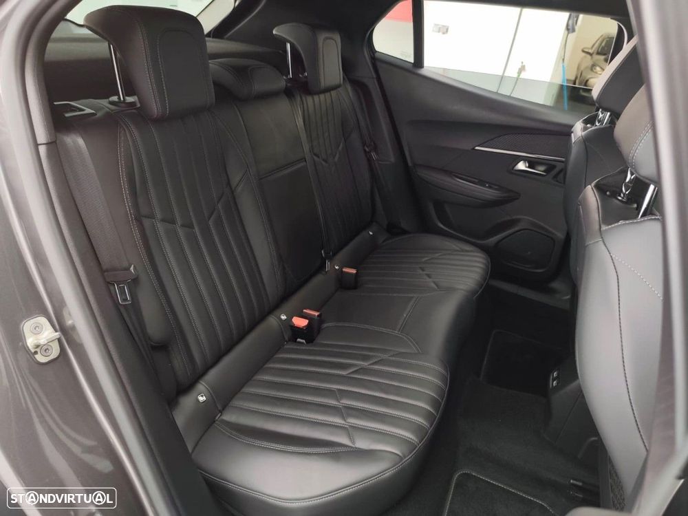 Peugeot 2008 1.5 BlueHDi GT - 29