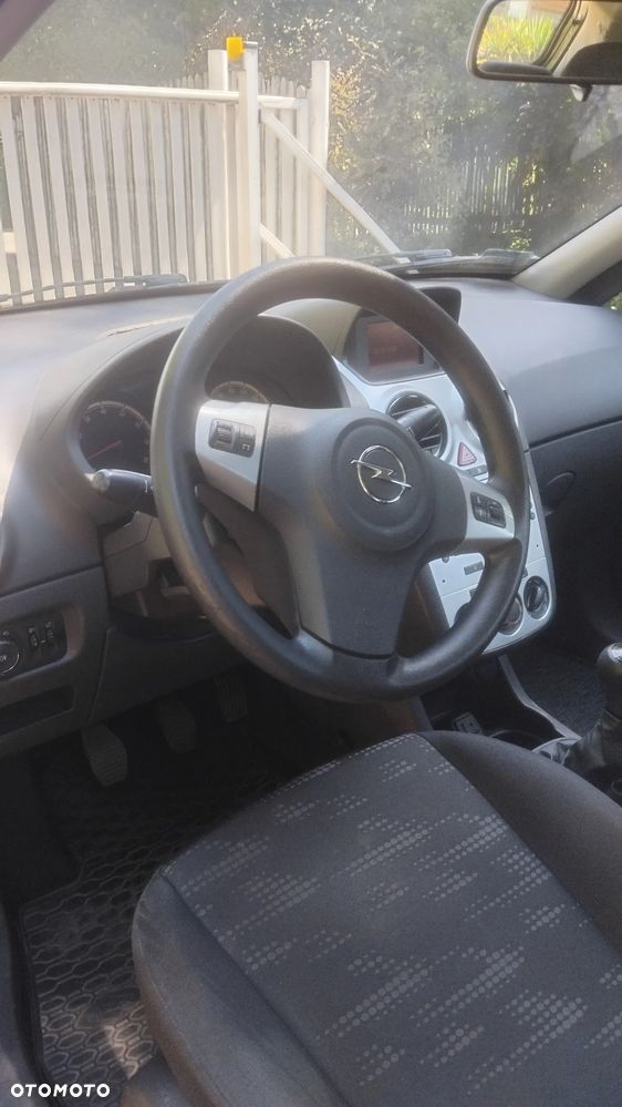 Opel Corsa - 17