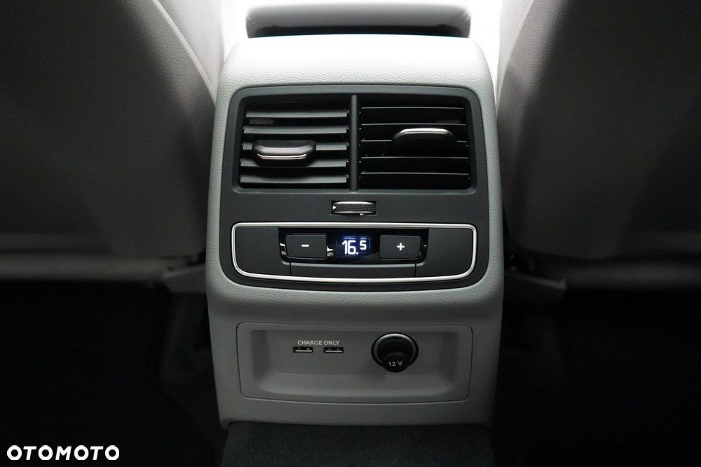 Audi A4 Limousine - 26