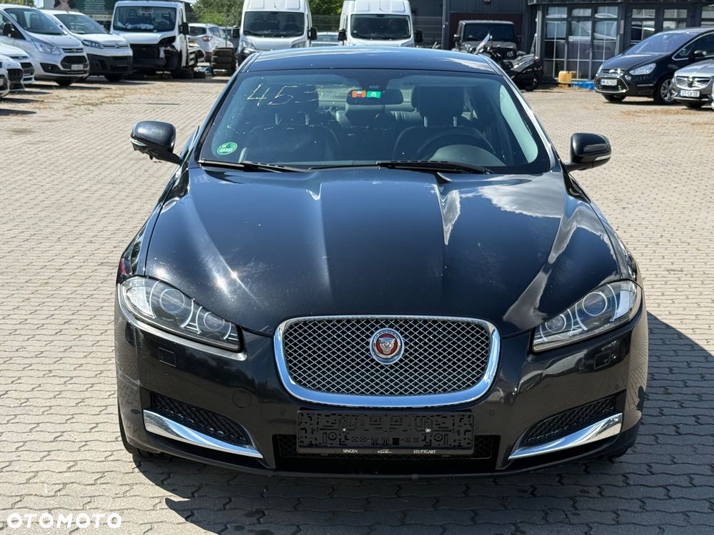 Jaguar XF 2.2 - 3