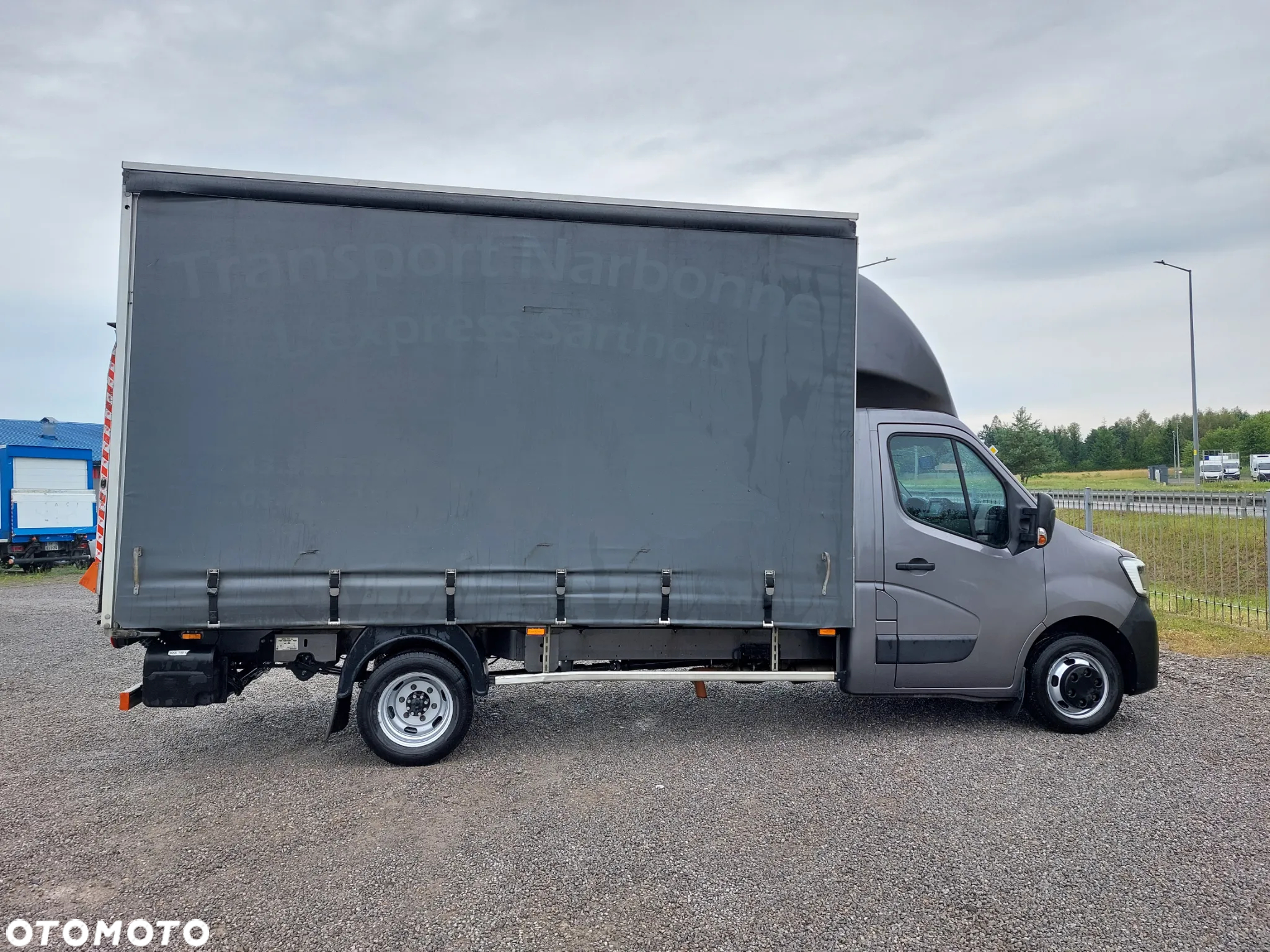 Renault Renault Master 165 KM, winda, wysokość 2.45 m, nawigacja fabryczna, Francja, super stan - 4