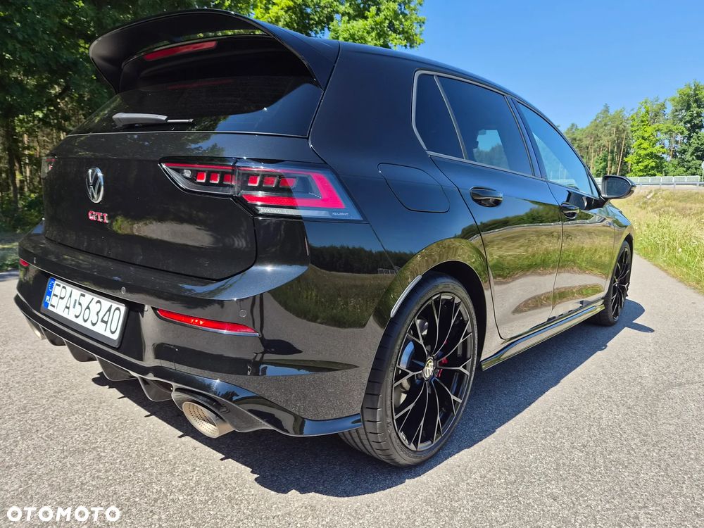 Volkswagen Golf - 10