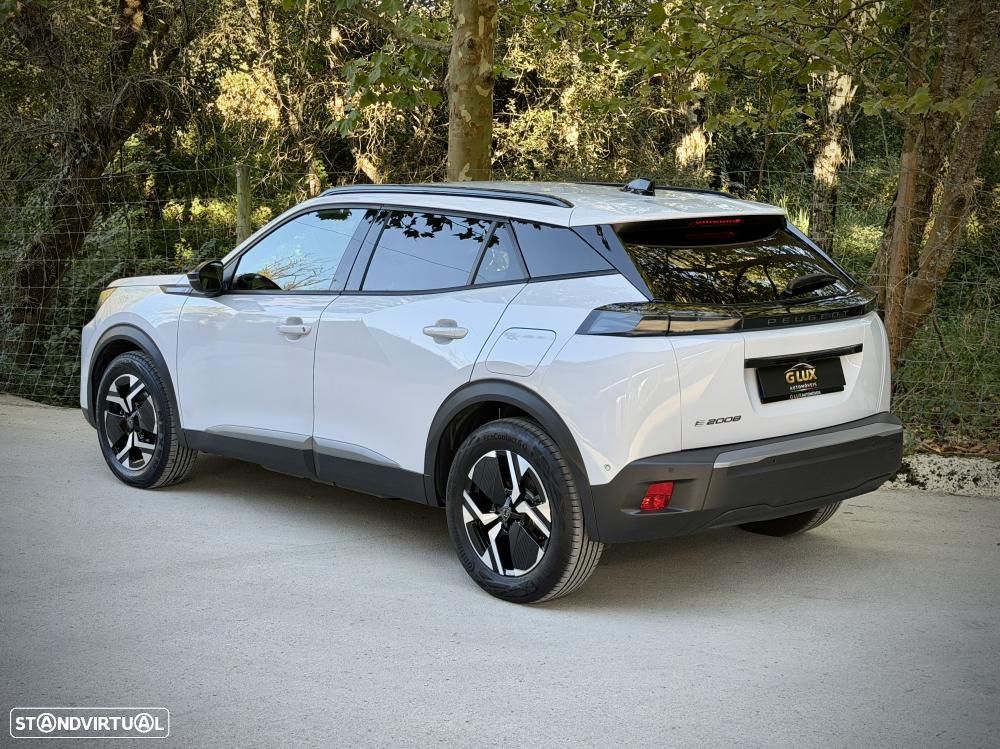 Peugeot e-2008 54 kWh Allure - 5