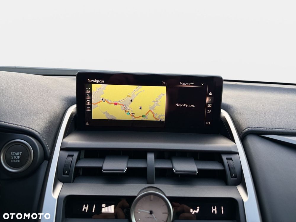 Lexus NX 300 AWD - 19