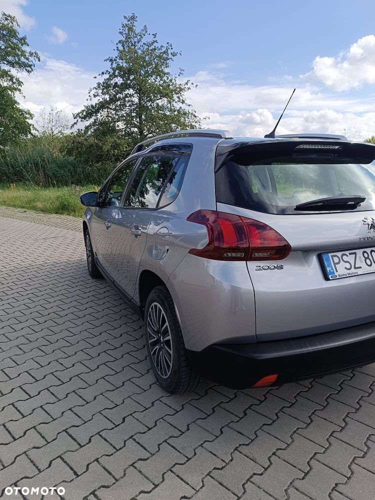 Peugeot 2008 1.2 Pure Tech GPF Active - 11