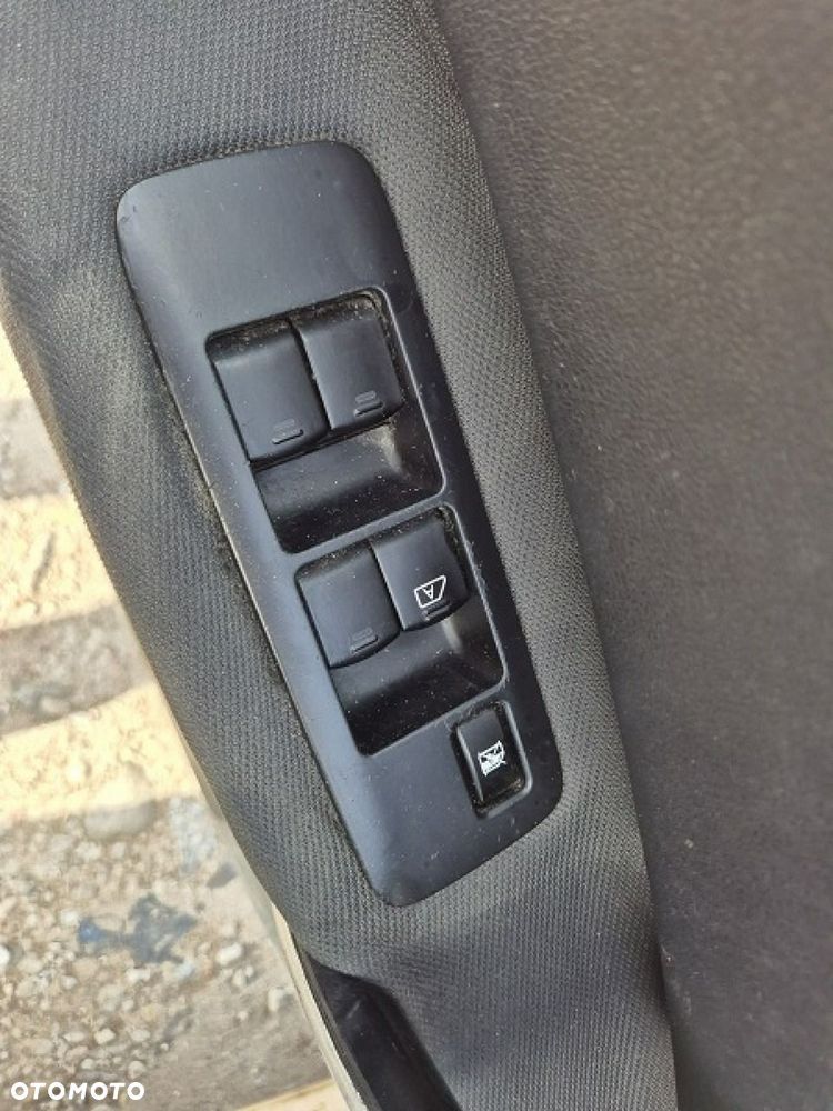 Nissan Qashqai - 14