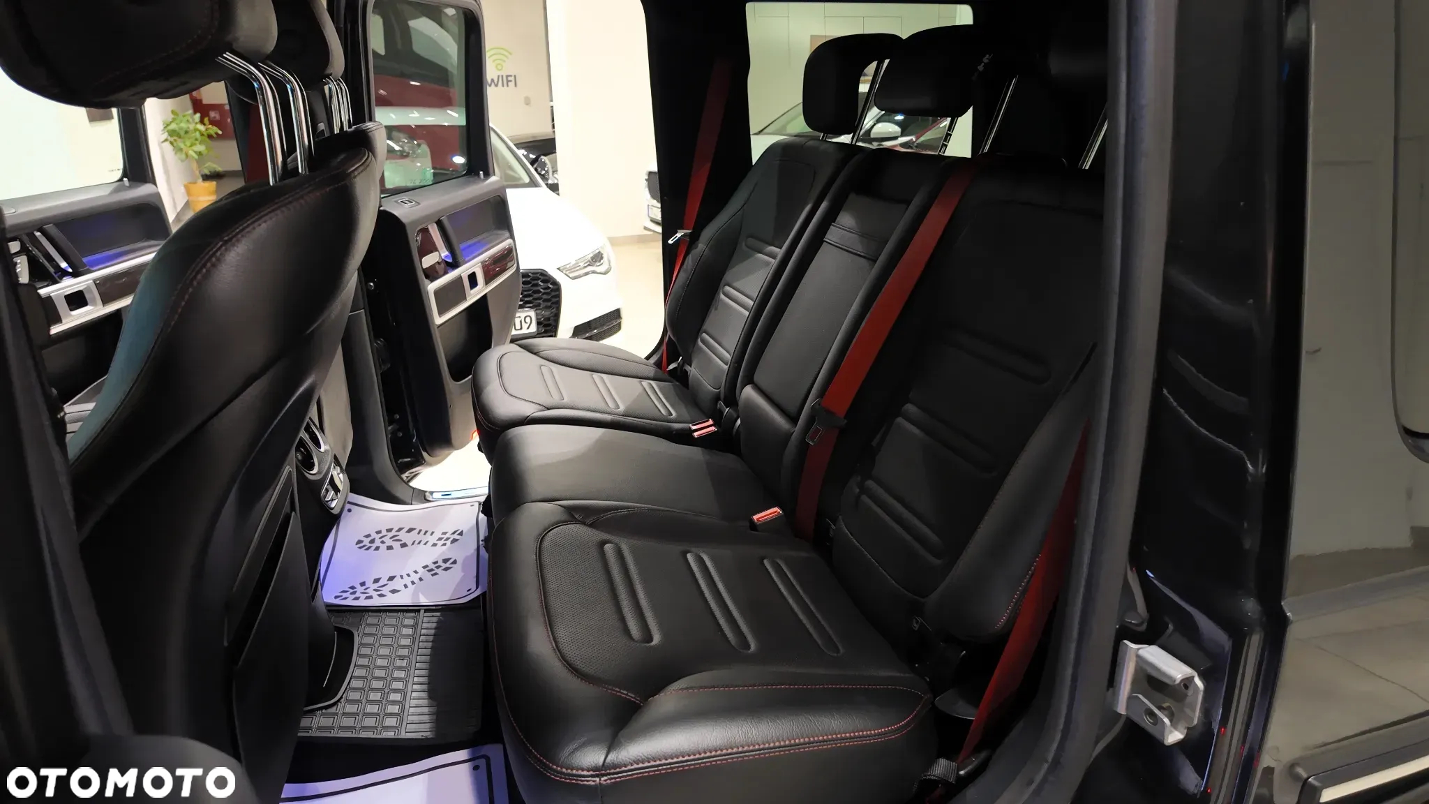 Mercedes-Benz Klasa G 500 9G-TRONIC Exclusive - 27