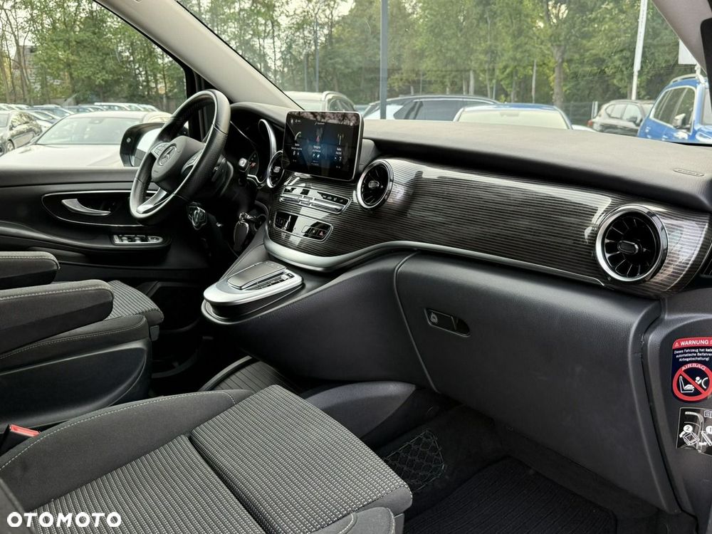 Mercedes-Benz Klasa V 250 d lang 9G-TRONIC - 22