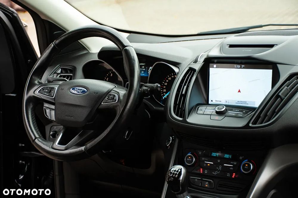 Ford Kuga 1.5 EcoBoost TITANIUM - 5