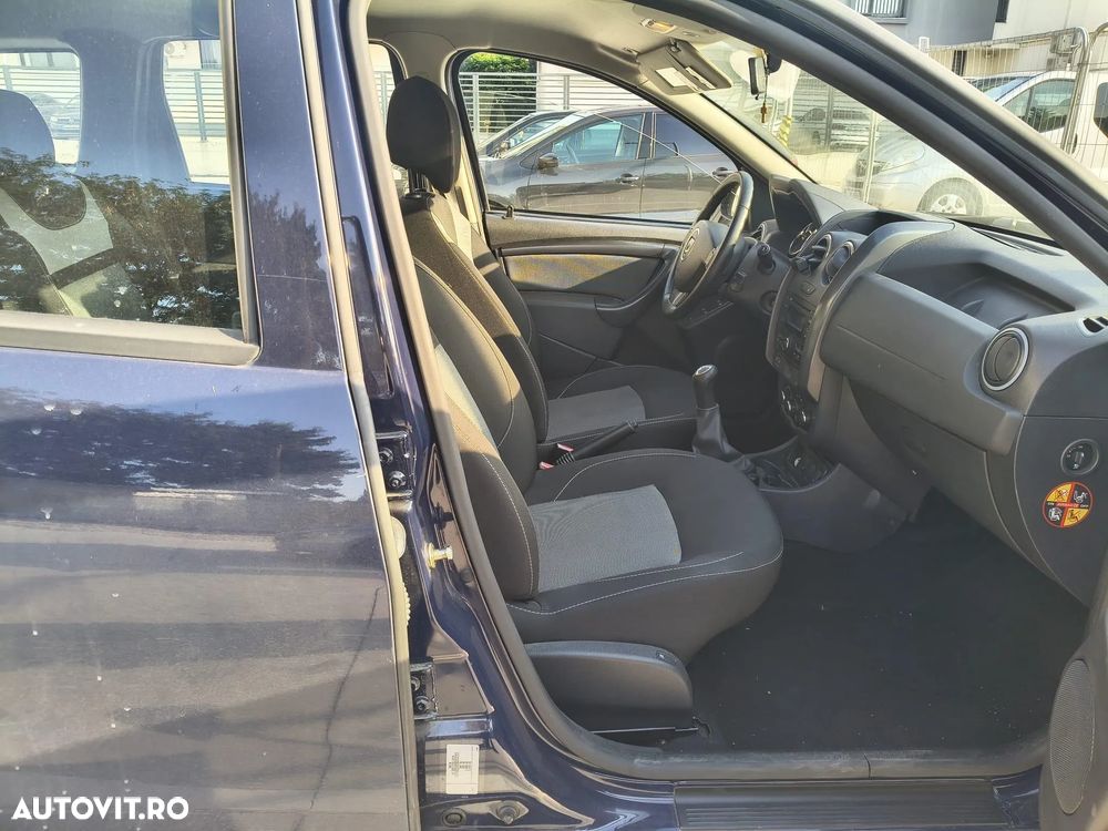 Dacia Duster 1.6 4x2 Laureate - 6