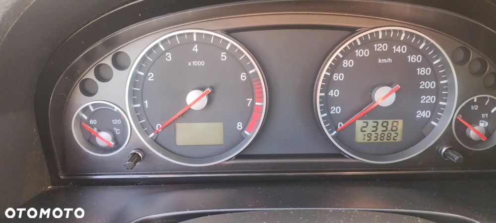 Ford Mondeo 1.8 Ghia - 15