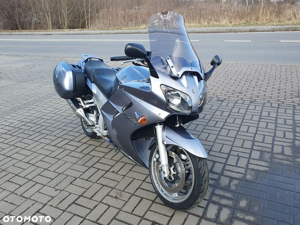 Yamaha FJR - 9