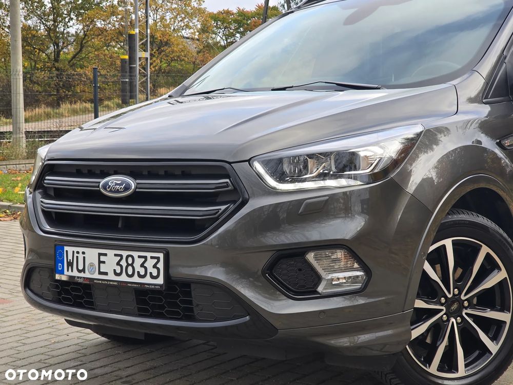 Ford Kuga 1.5 EcoBoost 2x4 ST-Line - 6