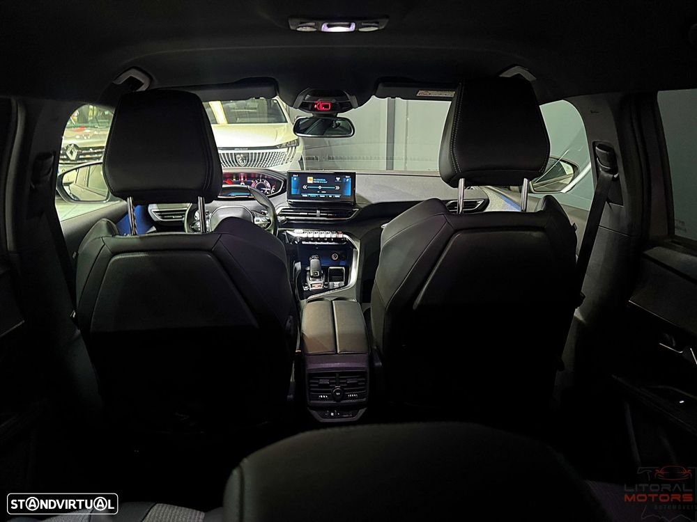 Peugeot 5008 1.2 PureTech Allure Pack EAT8 - 36