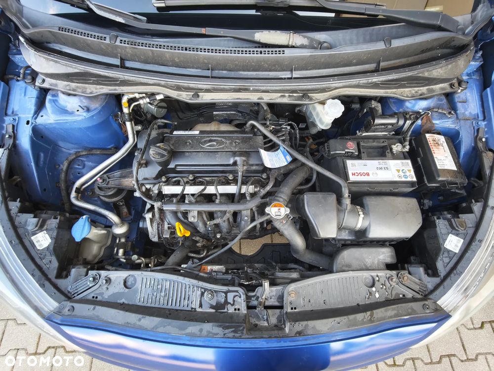 Hyundai i20 1.2 YES Plus - 28