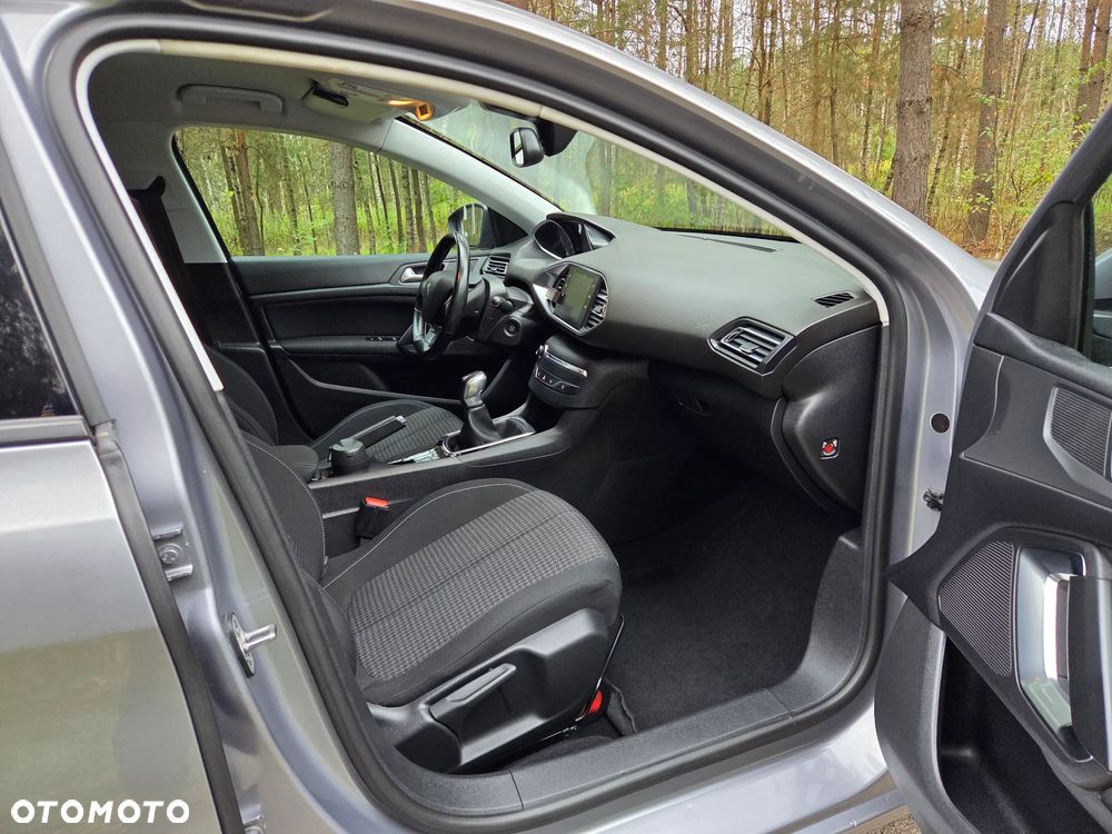 Peugeot 308 - 11