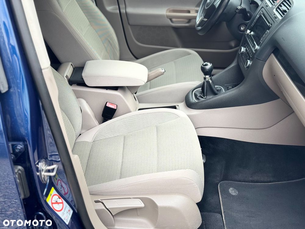 Volkswagen Golf Variant - 9
