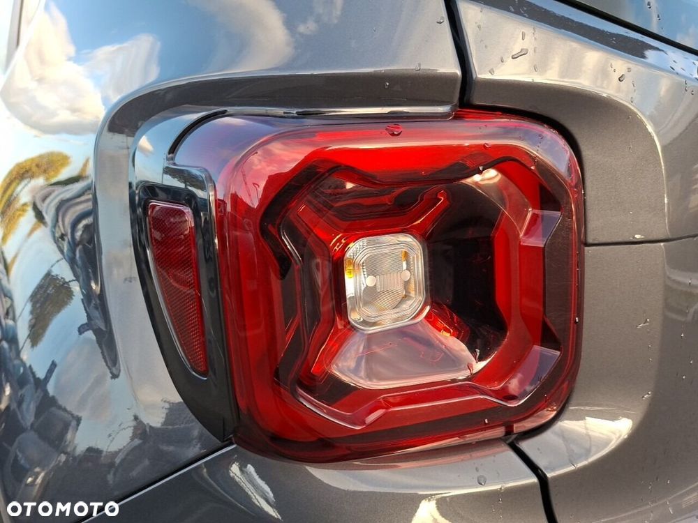 Jeep Renegade - 16