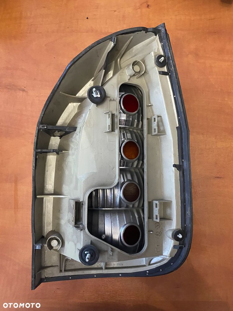 LAMPA LAMPY TYŁ PRAWA LEWA OPEL ZAFIRA A - 4