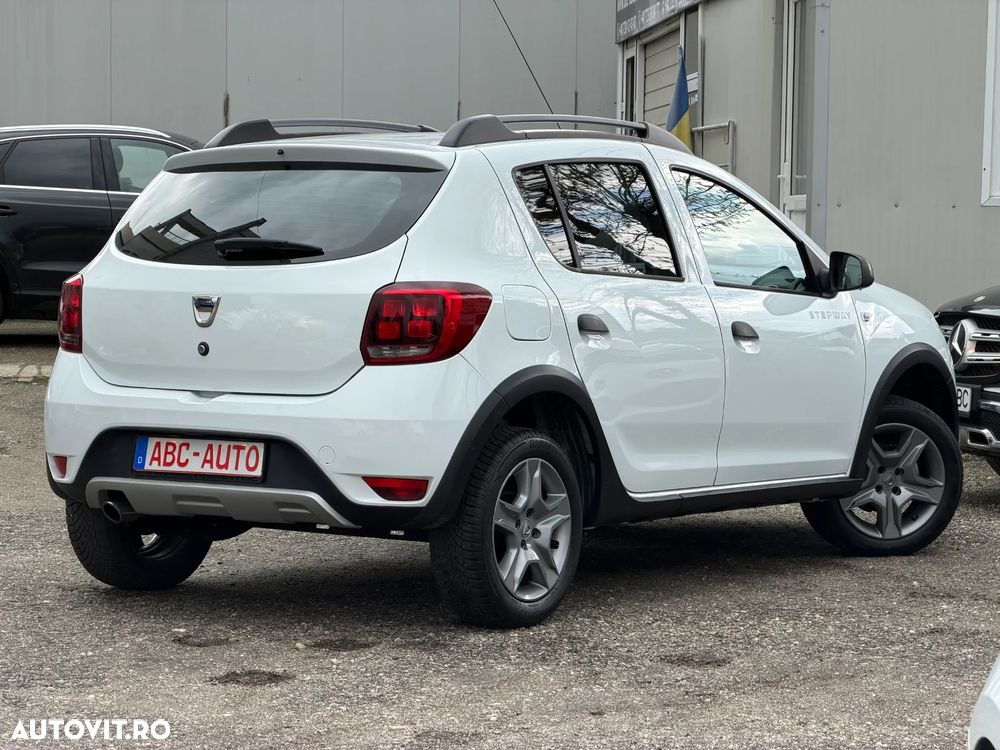 Dacia Sandero TCe 90 (S&S) Comfort - 4