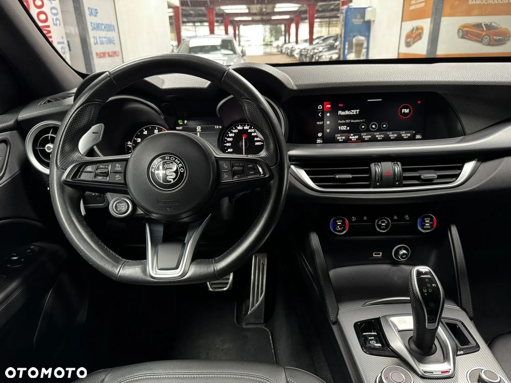 Alfa Romeo Stelvio 2.0 Turbo Sprint Q4 - 17