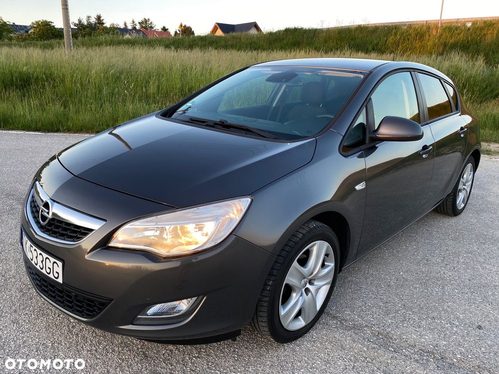 Opel Astra 1.4 Turbo Design Edition - 3