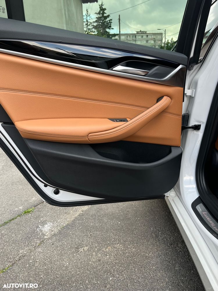 BMW Seria 5 530d Aut. Luxury Line - 16