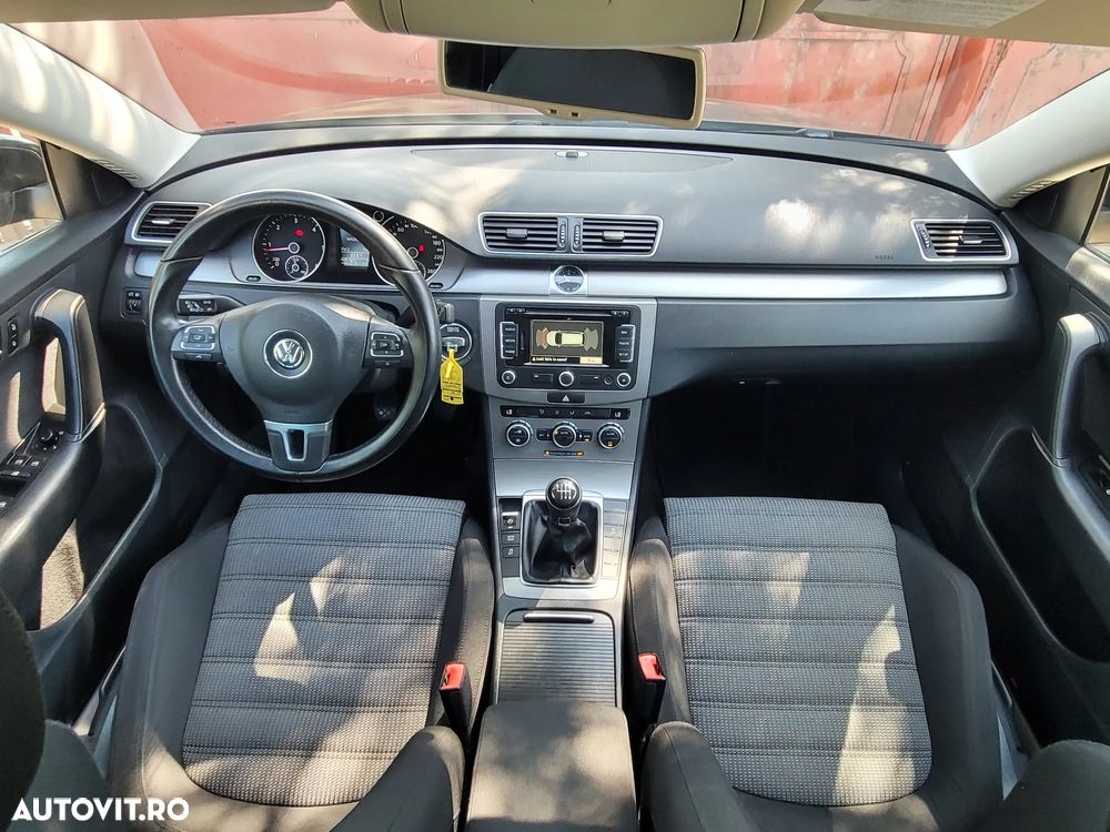 Volkswagen Passat 1.6 TDI BlueMotion - 8