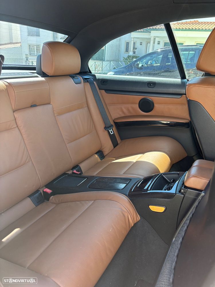 BMW 320 d Cabrio Auto — fotografia 6