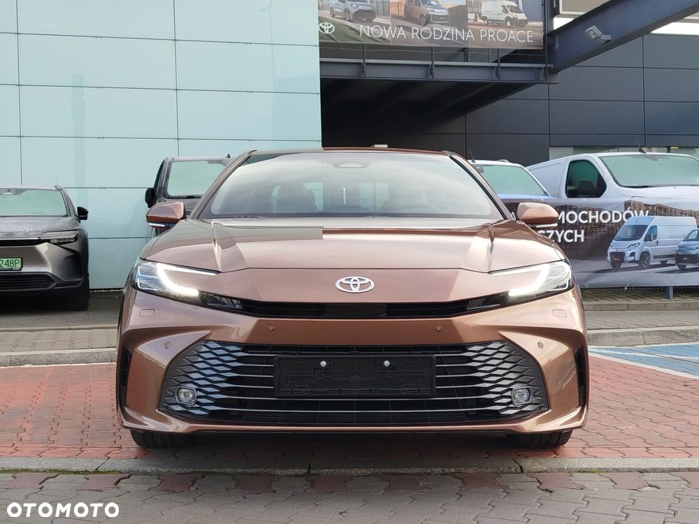 Toyota Camry 2.5 Hybrid Dynamic Force Prestige e-CVT - 2