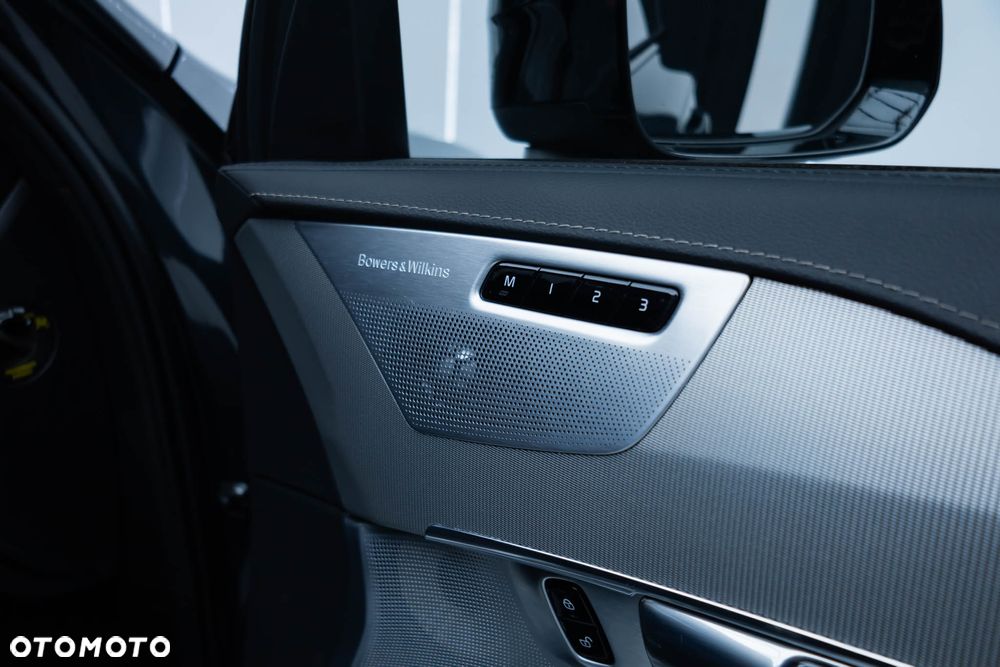 Volvo XC 90 T8 AWD Recharge Geartronic RDesign Edition - 30