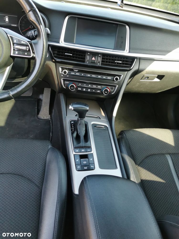 Kia Optima Sportagon 2.0 GDI Spirit - 12
