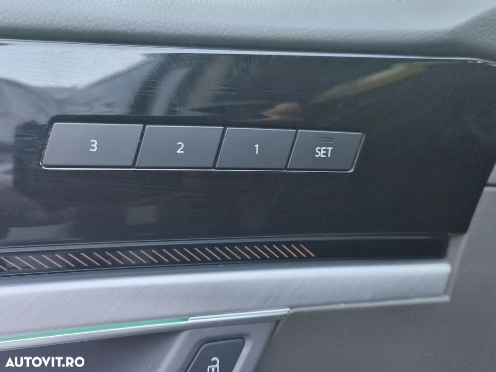 VOLKSWAGEN Touareg 2023 — imagine 12